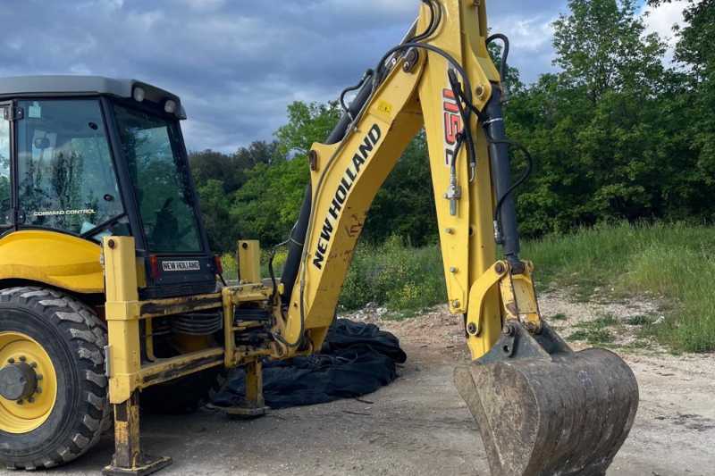 OmecoHub - Immagine NEW HOLLAND B115C